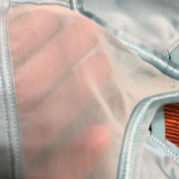 NWOT Victoria’s Secret Sports Bra Size Medium - Picture 6 of 6